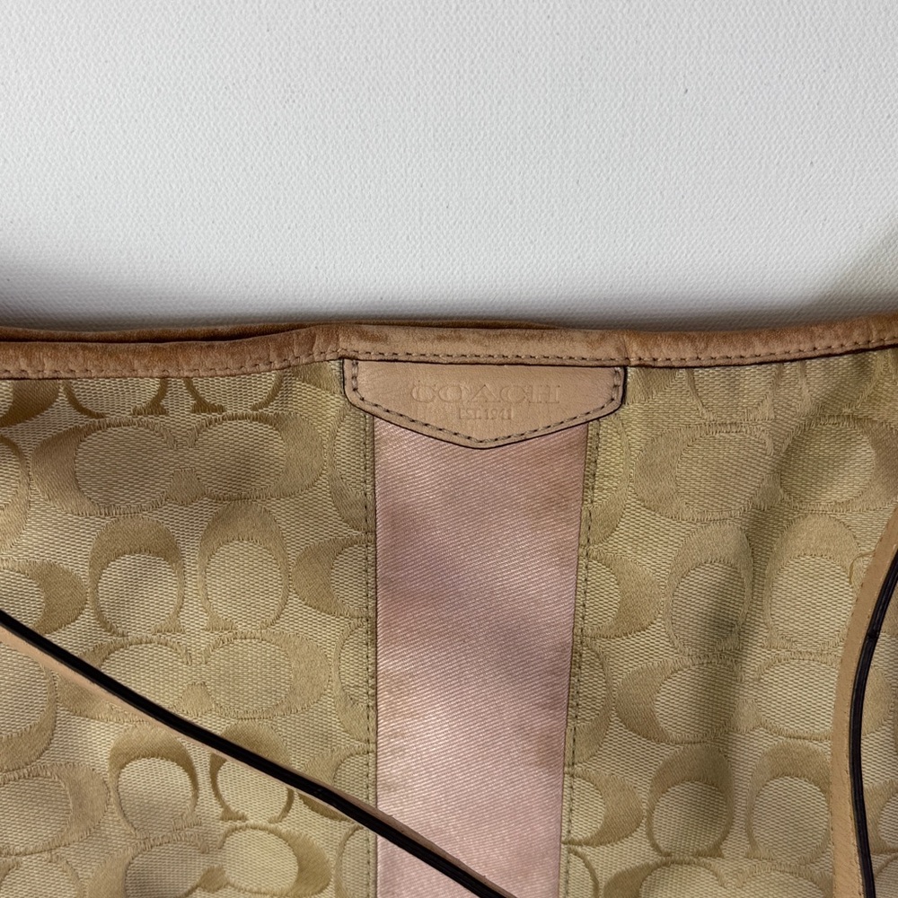 Coach Purse - Picture 2 of 7